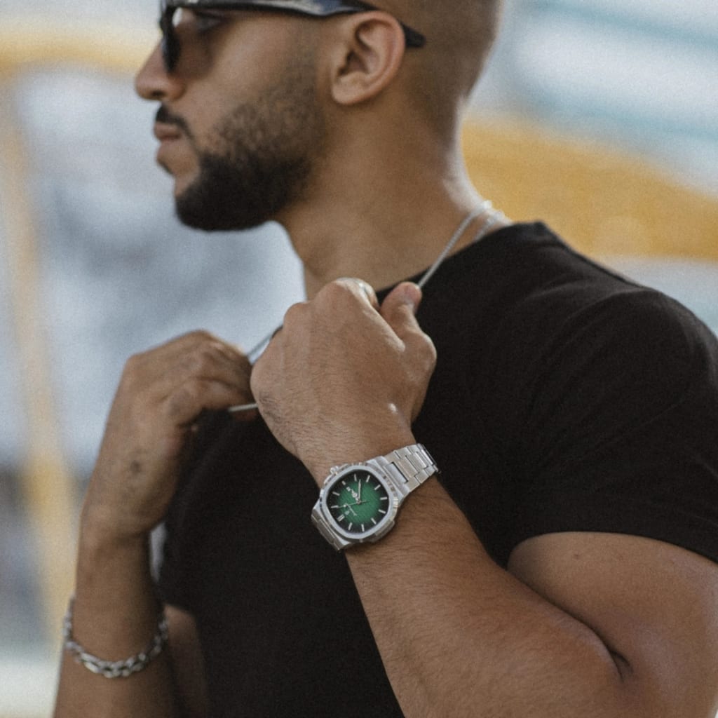 Éclat Bijoux| Nautilus Caspian Watch
